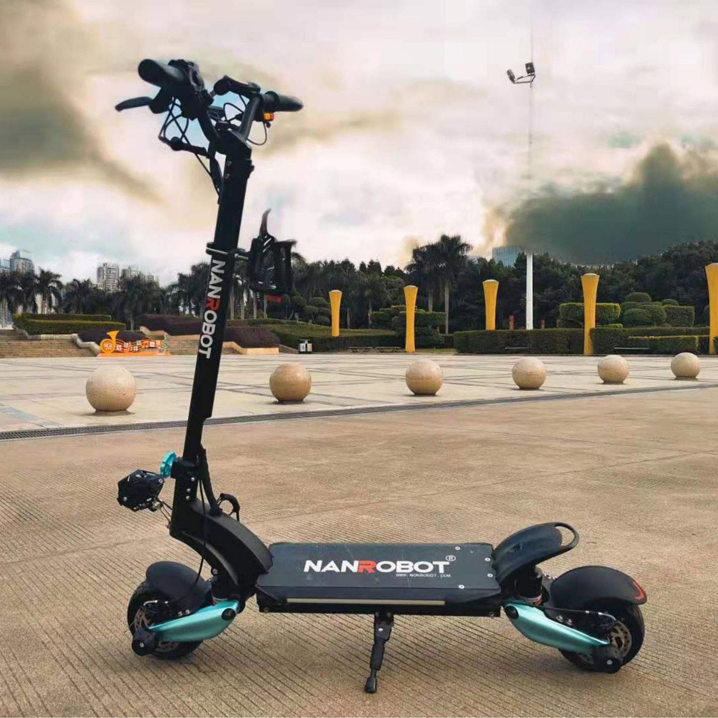 Nanrobot Lightning Electric Scooter